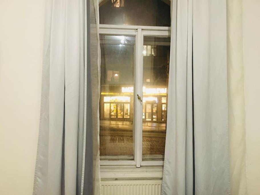 In 2 Square Apartmán