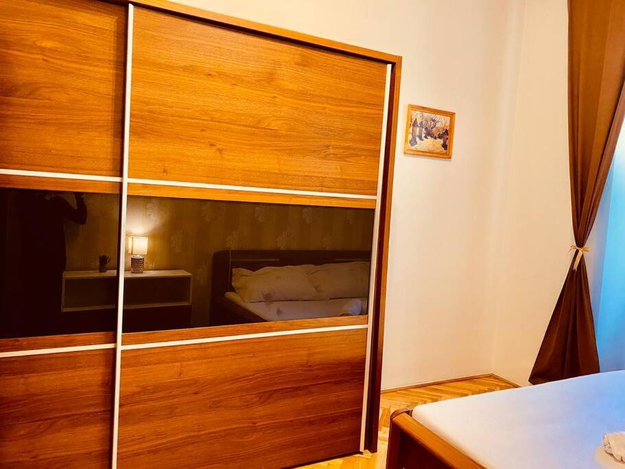 Apartmán In 2 Square